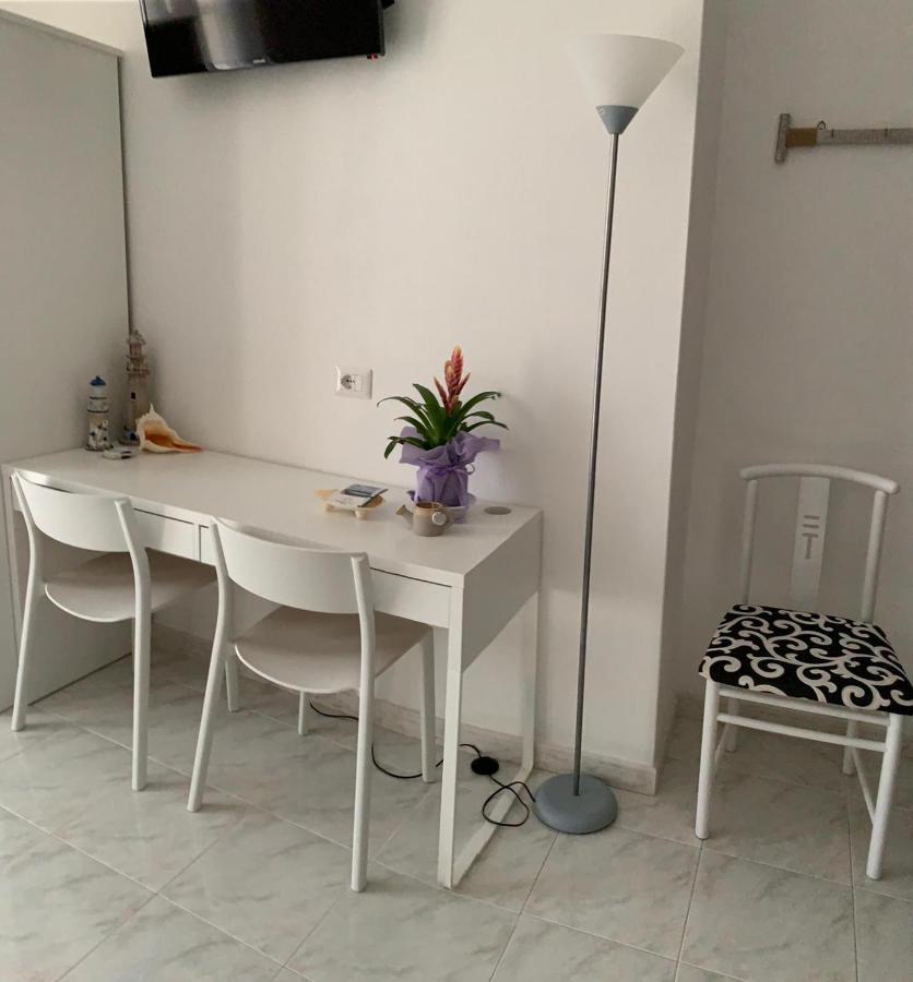 B&B Bentu De Mari วิลลัสซีมีอุส ภายนอก รูปภาพ